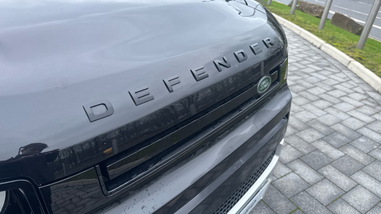 Land Rover Defender 110 Diesel 3.0 D250 Hard Top Auto